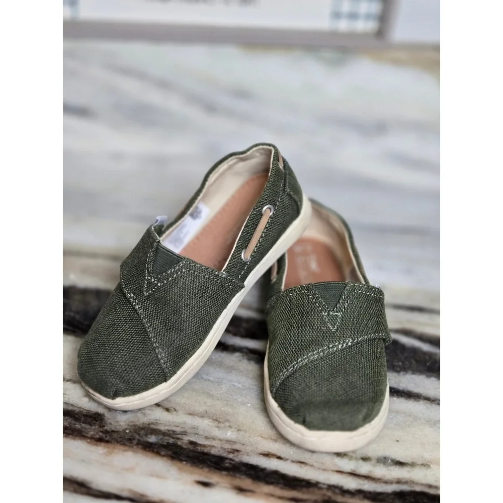 TOMS Kids Bimini Olive Green Canvas Slip On Boat Shoes Hook Loop Size 10